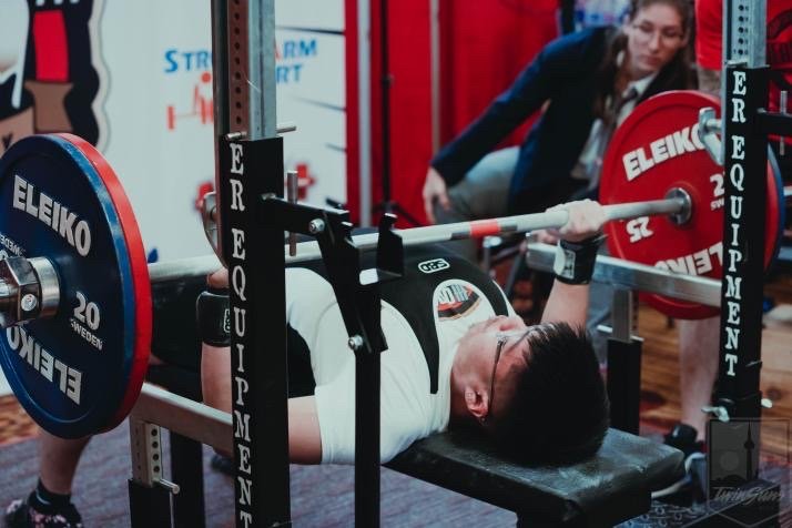 Jose Atienza benching at the Ontario Provincials Powerlifting Competition